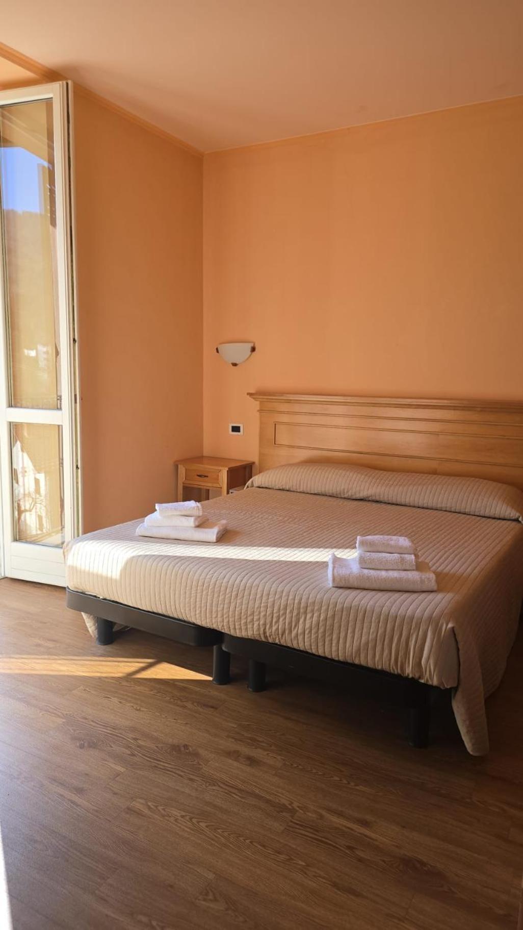 Albergo Minetto Martina Olba Экстерьер фото
